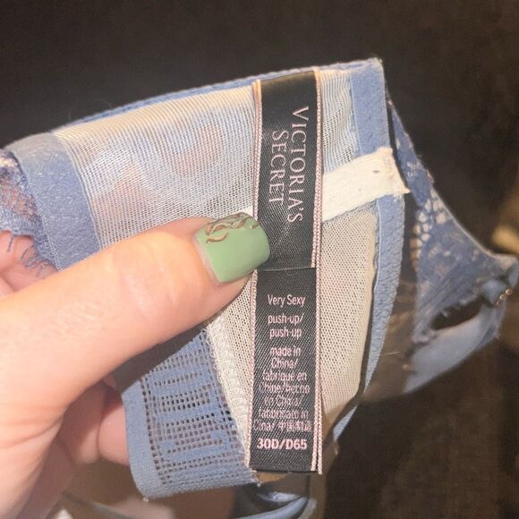 ✨Victoria Secret VERY SEXY Front-Close Push-Up Ombre Blue Sz 30D Bra✨ - Picture 6 of 7